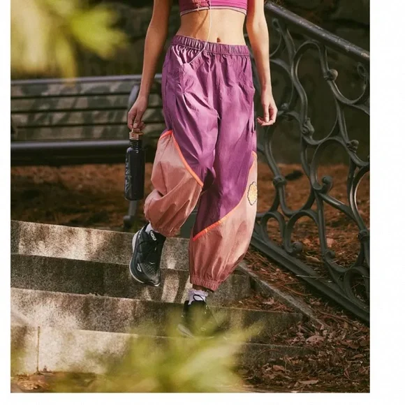 FP Movement Women's Free Throw Pants Mulberry/Mauve Size Small NWT - Picture 2 of 15